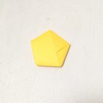 紙テープで星の作り方7