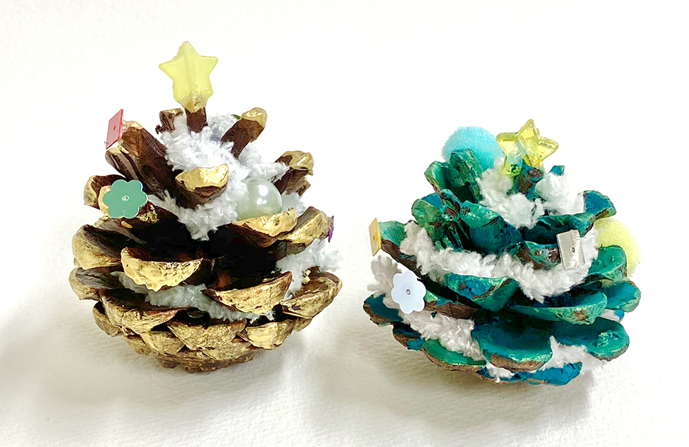 松ぼっくりでクリスマスツリー（参考作品紹介） | ART NO WATAGE